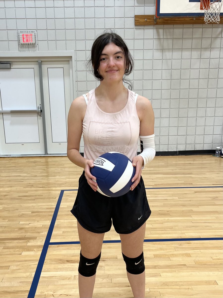 Willistonteams's tweet photo. Congratulations Kat Martini ‘26 on your Athlete of the Week selection for JV volleyball!! #superserver #hustlepaysoff #terrificteammate @WillistonNS https://t.co/dSdlRvPHJP