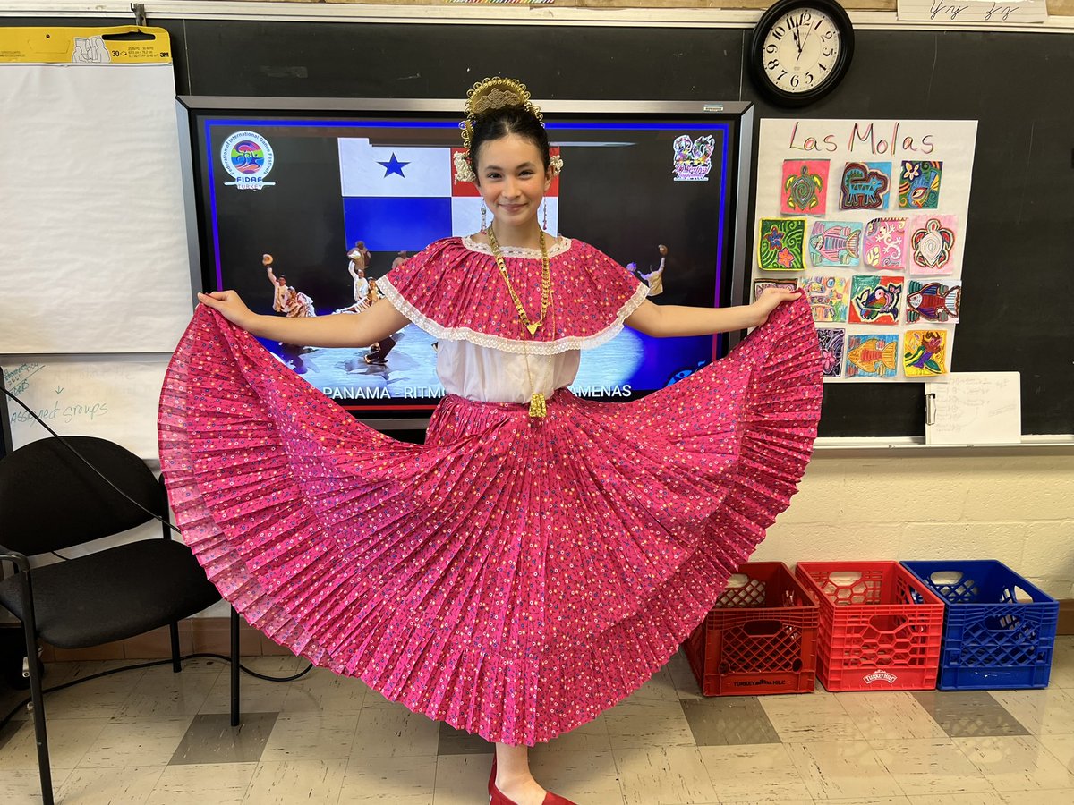 CHES_TAG's tweet photo. Celebrating Hispanic Heritage Month with our annual CHES Hispanic Heritage Experience! Students went to different classes to learn about different Spanish Speaking Countries!!
@capitolheightse
#chesduallanguage #HispanicHeritageMonth #theCHESway #CHESexperiences #CHESROCKS https://t.co/IzSTwplO59