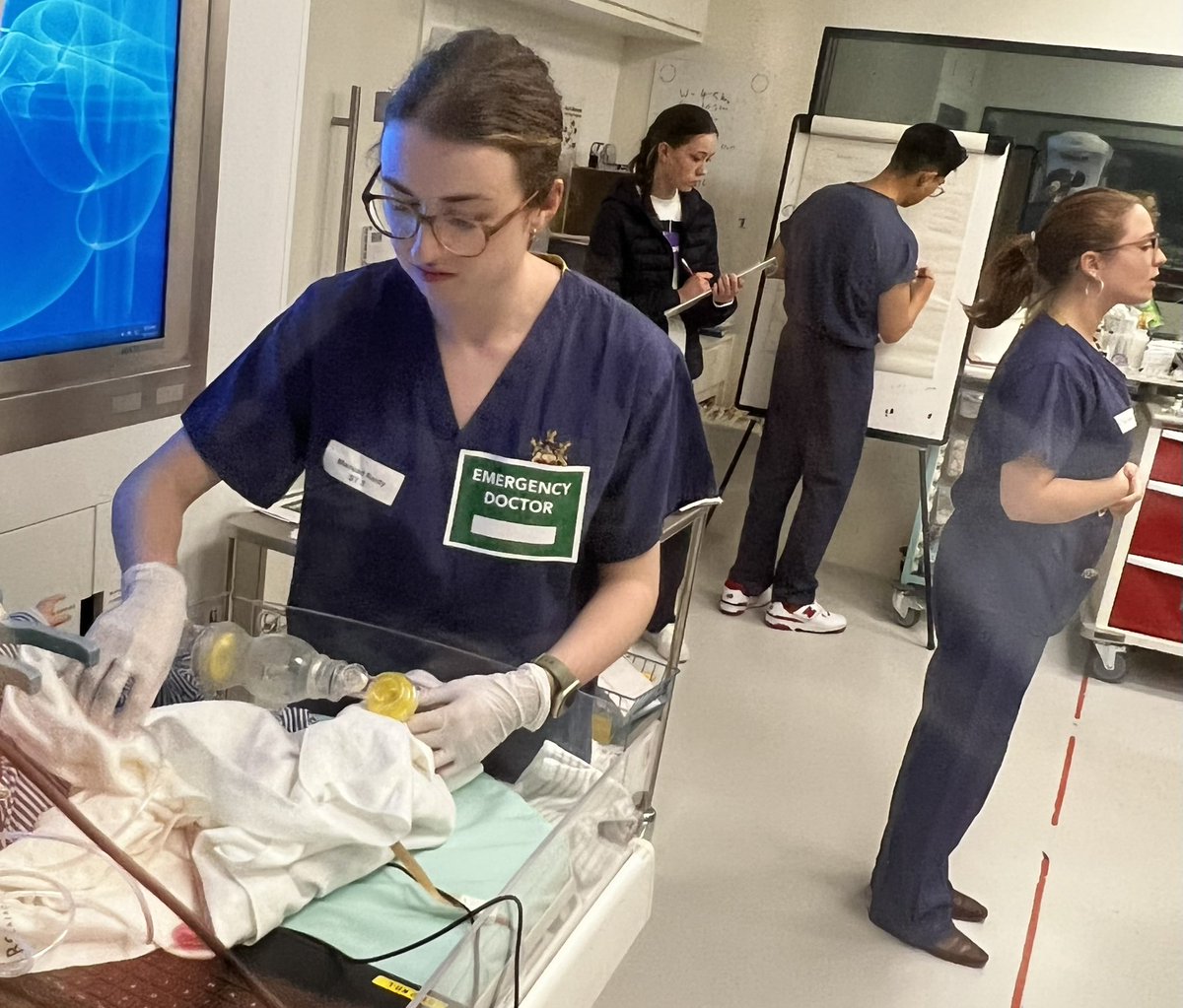 RCSI_EM_Sim's tweet image. Resuscitative Hysterotomy at today’s simulation training session today in @RCSI_SIM mock OR. Future Consultants experiencing #StressInoculation. @IrishEMtrainees @EMtrainingIRL