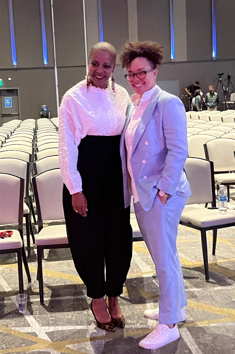 kresgefdn's tweet photo. Congratulations to @innocence, @Rolanda_Holman, @biggiemaules for receiving the Clarence B. Jones Impact Award for the #PervisPayne digital campaign at #COMNET22. The award recognizes impactful communications efforts that helped drive social change. #Comms4Good @TheComNetwork https://t.co/6ufNyG1OeE