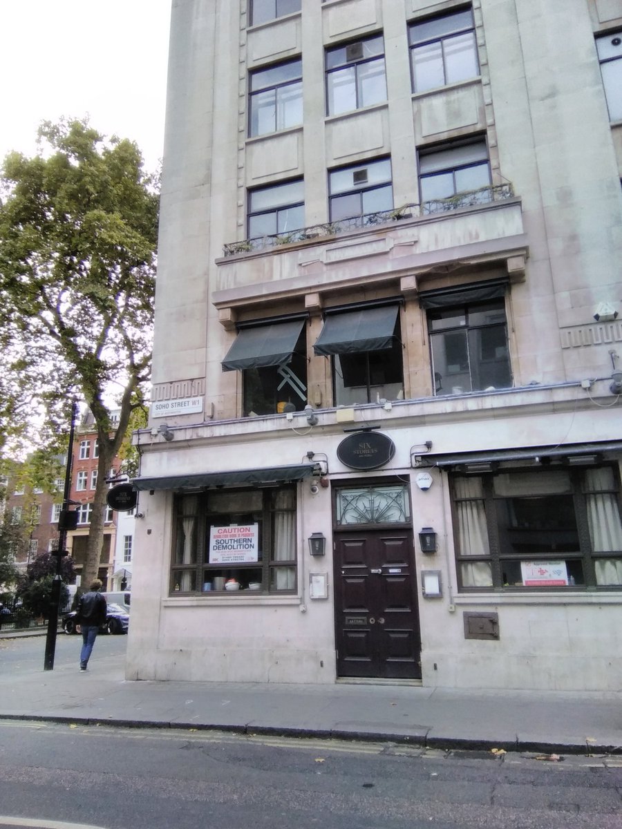 Soho Square this afternoon - l have no details 🧐🫣
<a href="/TheMuseumOfSoho/">mosoho</a>
<a href="/sohosocietyw1/">The Soho Society</a>