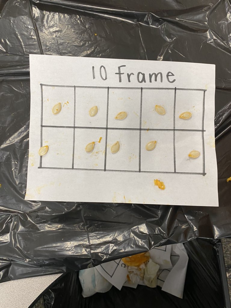 ClassRogers's tweet photo. What all can you do with a pumpkin?!??
(The answer is a LOT)
#pumpkininvestigation #10frame https://t.co/3I1vplZBza