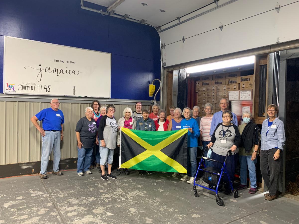 MidwestMission's tweet photo. Our 45th international shipment of the year went out this week to Jamaica. The newsletter has reported on shipments and the reception 15 under 15 recognition award.  https://t.co/gYNFKc5E2g
#explore #nonprofit #Jamaica #centralillinois #centralillinoisnonprofit #springfieldil https://t.co/x5qe1AGrXv