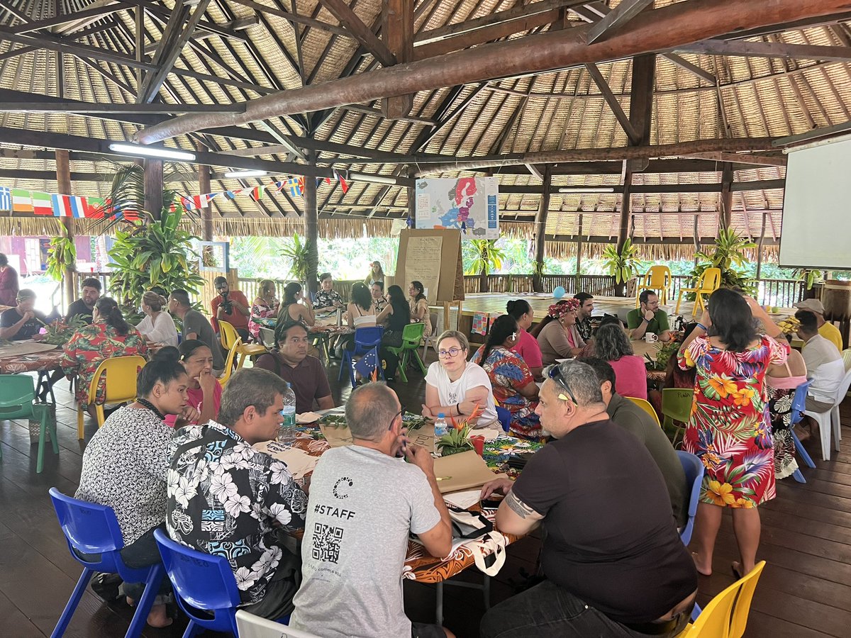 resopaFR's tweet photo. Round tables on #ErasmusPlus opportunities have started! Youth workers are discussing how to engage in different actions to best include young people in Europe and French Polynesia #MapMOrealYouth #EUYearofYouth #ErasmusDays #MobilityEU @GEYCRomania https://t.co/EVUYBtUKmj
