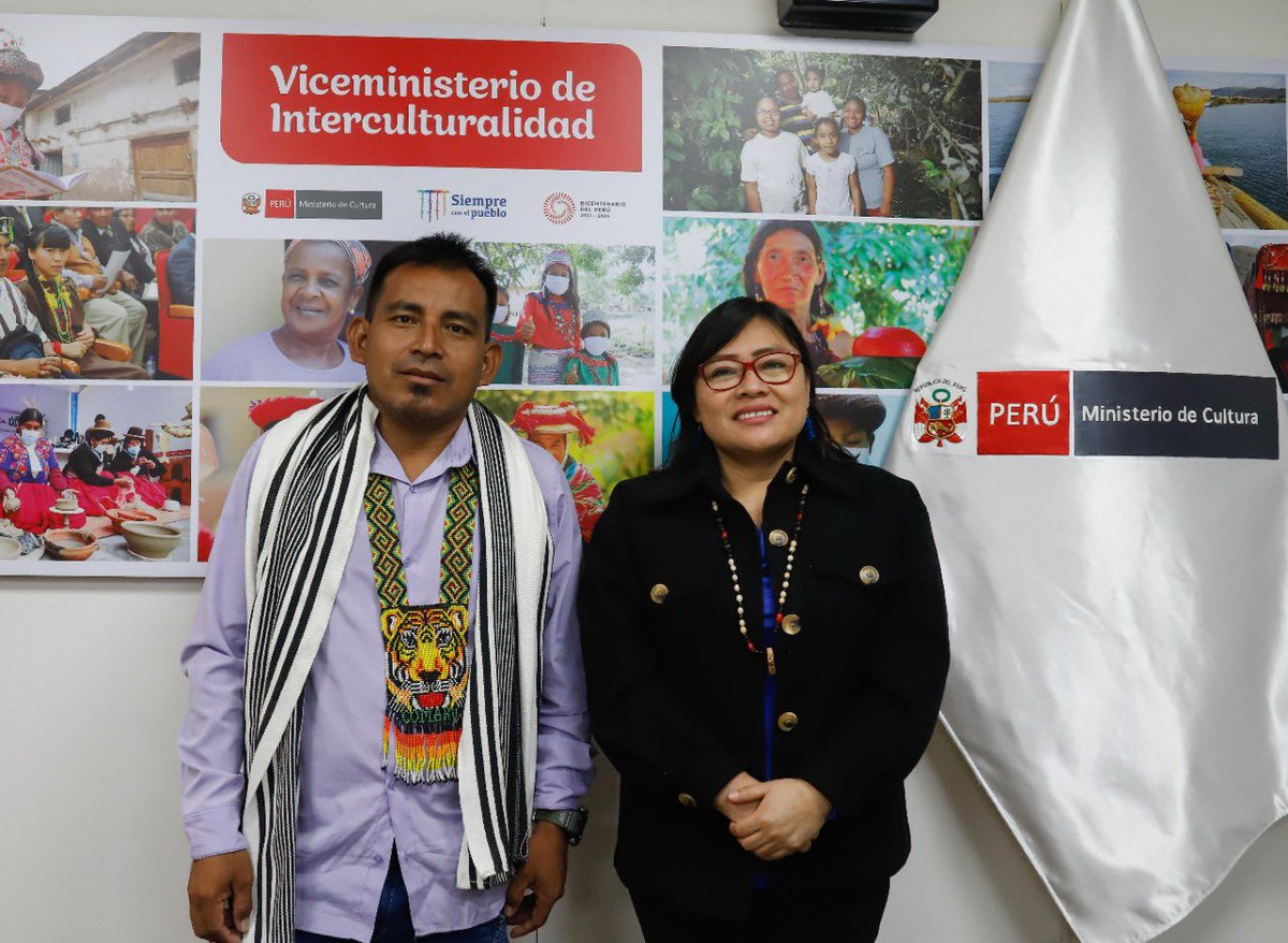 MinCulturaPe's tweet photo. La viceministra de Interculturalidad @RocildaNunta manifestó el compromiso, desde nuestra rectoría, a fortalecer la articulación con el @MinamPeru respecto al estudio para identificar el origen de exposición al mercurio del pueblo Nahua que viven al interior de la #RTKNN. https://t.co/K2XjMTRRQE