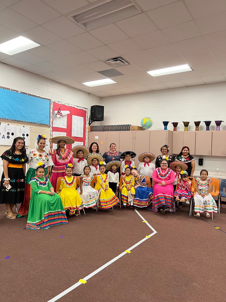 Arts and Culture Night celebrating Hispanic Heritage month <a href="/BurneyElem/">Burney Elementary</a> <a href="/msandoval_15/">Maribel Sandoval</a> <a href="/wvuinfl/">Ecupl.eth</a> <a href="/HCPSELLs/">HCPS Multilingual Learners Department</a> <a href="/Olivryh/">Helen Olivry</a> <a href="/TransformHCPS/">HCPS Transformation Network</a>