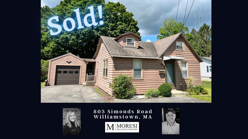 🥳 Congratulations (and thank you!) to my sellers on the sale of this sweet Williamstown home!⁠
Are you ready to sell or looking to buy? Let's talk! I would love to help! ⁠
☎️ 413-663-0600
#sold #williamstownmass #berkshires