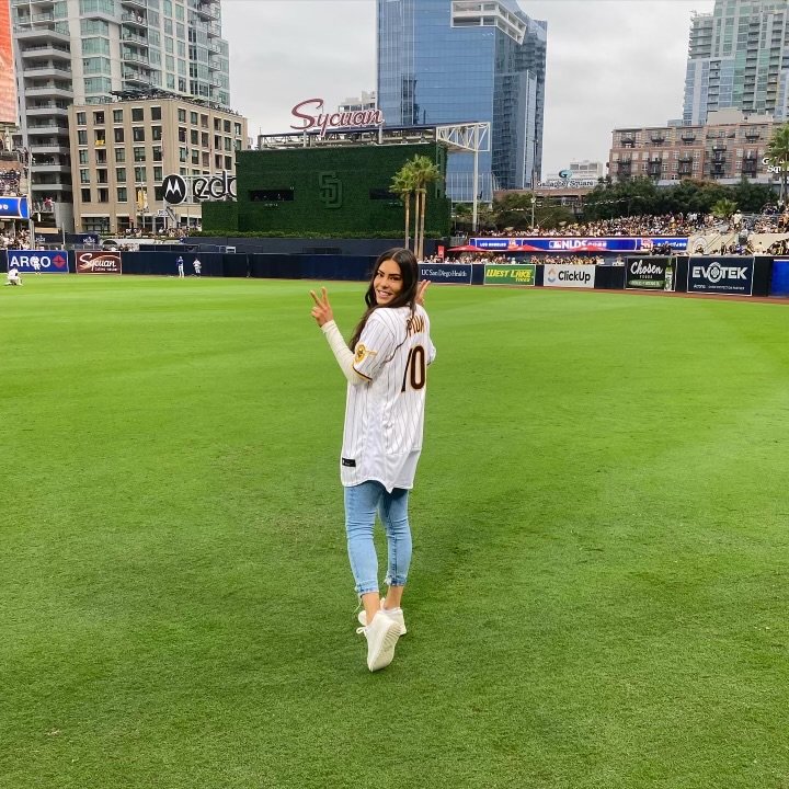 San Diego girl, born and raised. Thank you <a href="/Padres/">San Diego Padres</a> 🤎