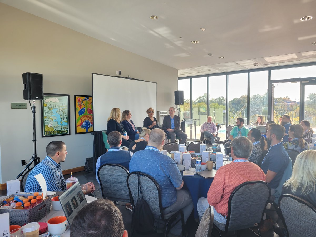 Sarah TeDesco tweet media