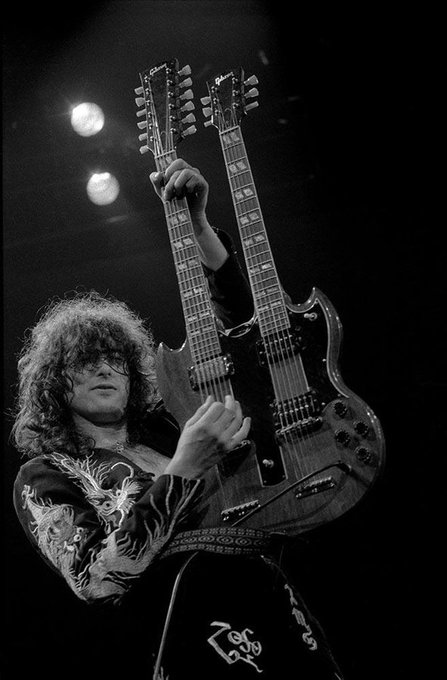 SamSixx66's tweet photo. @RockNRoLL_85 But love Gilmour/Floyd as well. https://t.co/mUucyyyZH6