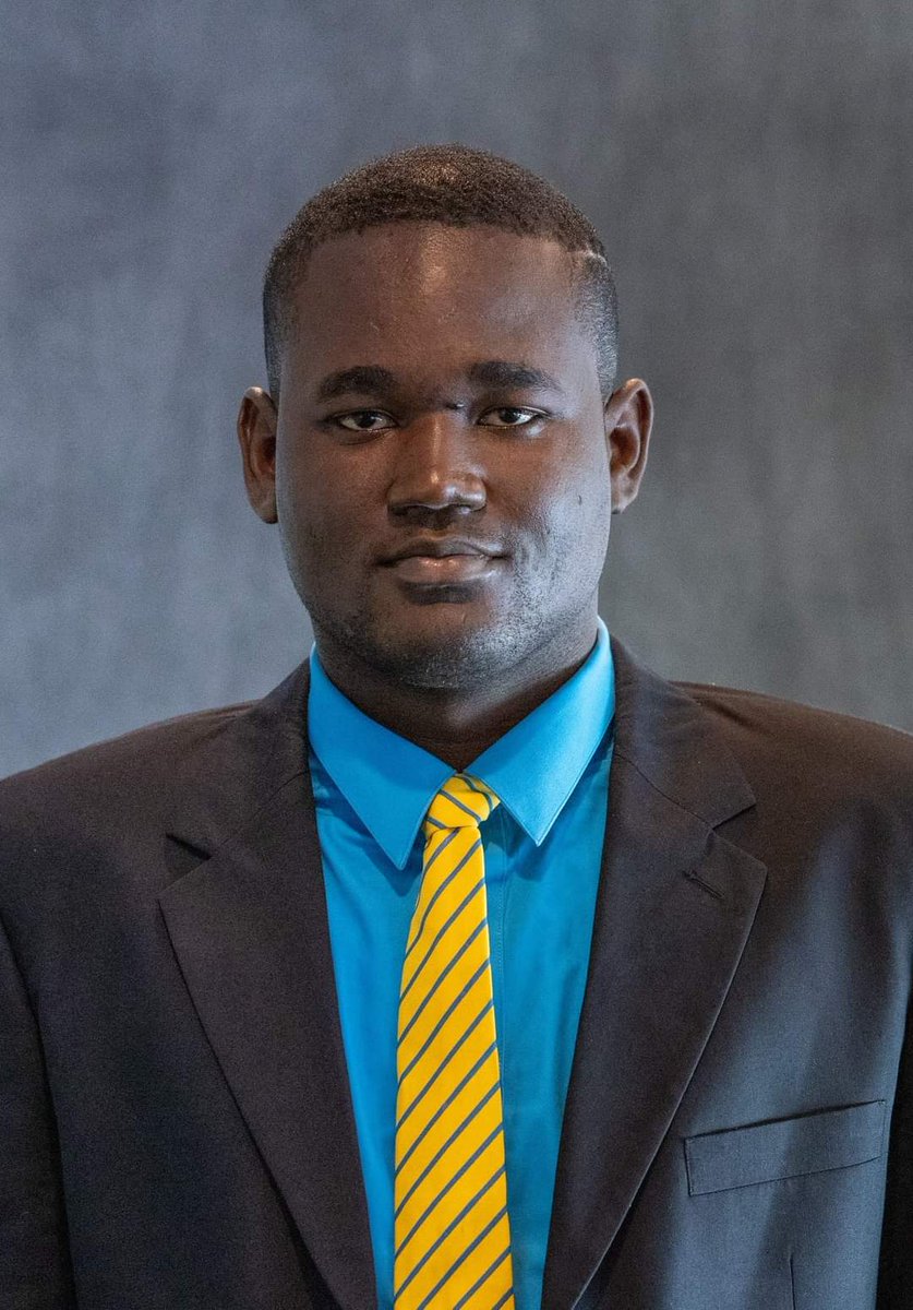 ClaytonBolton10's tweet photo. More than 2,771 km away from Jamaica and still representing St. Mary's College.
Ketch eh tie, yellow a lie π
This picture is from CEE Orientation in Michigan
#globalexchange #CeeFellowship #EmerginLeaders CEEFellow #BrightestCivilSocietyLeaders #mscipdm #BScPPM https://t.co/8mYlnL6qx1