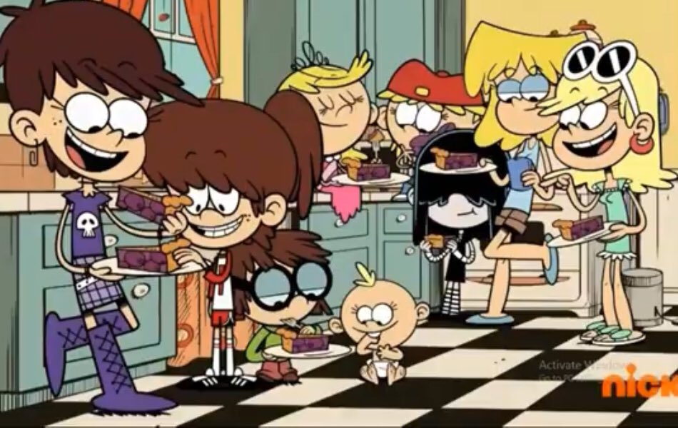 Reminder, today’s #NationalDessertDay and that’s why the Loud #Siblings are having pie. #Nickelodeon #TheLoudHouse #DessertDay #baking #foodblog #foodsafety #FoodFriday #Foodie @FanpageOfTLH @Ryan_Treasures @MatthewLego31 @JJRavenation52 @brutalpuncher1