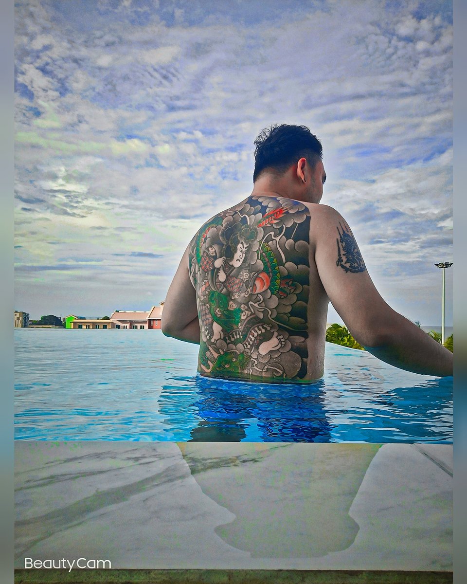 BuabanSamat's tweet photo. _      I'm not fat. I'm just easier to see. 

_ ฉันไม��ได้อ้วน แค่เป็นคนที่มองเห็นได้ง่าย

 #คําคมภาษาอังกฤษ #แคปชั่นภาษาอังกฤษ #คำคมคนอ้วน #แคปชั่นอ้วน #แคปชั่นเด็ด #แคปชั่นอ่อย #แคปชั่นโสด  #คำคมความรัก #คำคมความรู้สึก #คำคมความรัก #แคปชั่นโดนๆ #แคปชั่นกวนๆ #แคปชั่น2018แคปชั่น https://t.co/t7azizfyQy
