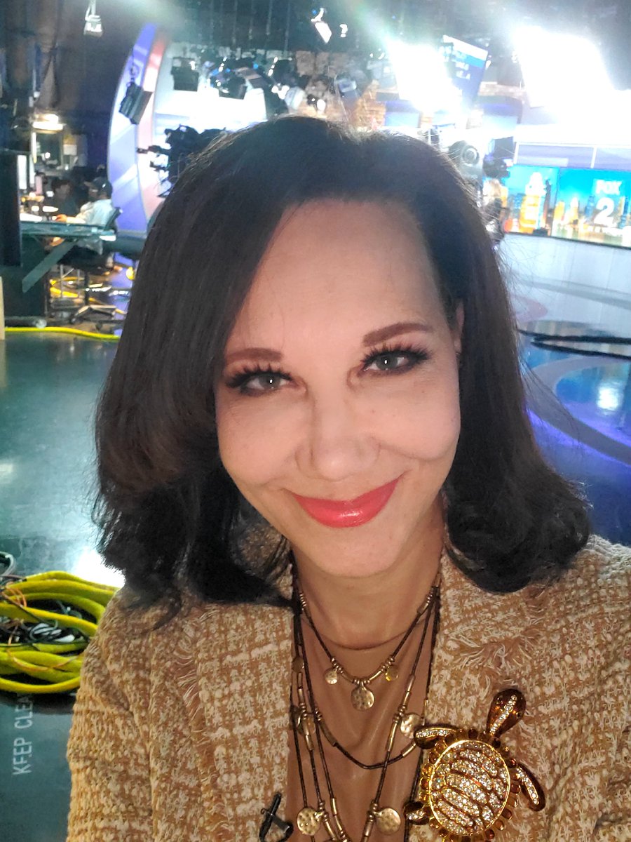 Lori Pinson's Instagram, Twitter & Facebook on IDCrawl