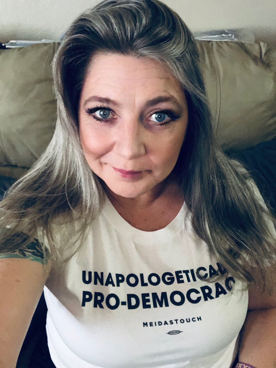 AndreaTwitmo's tweet photo. @ClaudetteGGibs1 I’ll be 55 on November 9th and I think I look better than Jonesy with or without makeup… of course I may be biased on this subject, not a fan of AJ, lolol
smh 🤦🏼♀️ https://t.co/m4yqLkDT3o