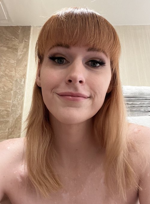 I&rsquo;m on the potty https://t.co/nF2JN3LsV4