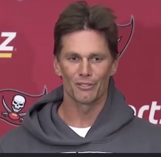 hex5b's tweet photo. Tom Brady pizza rolls best ever https://t.co/Fo4IXSdcXB