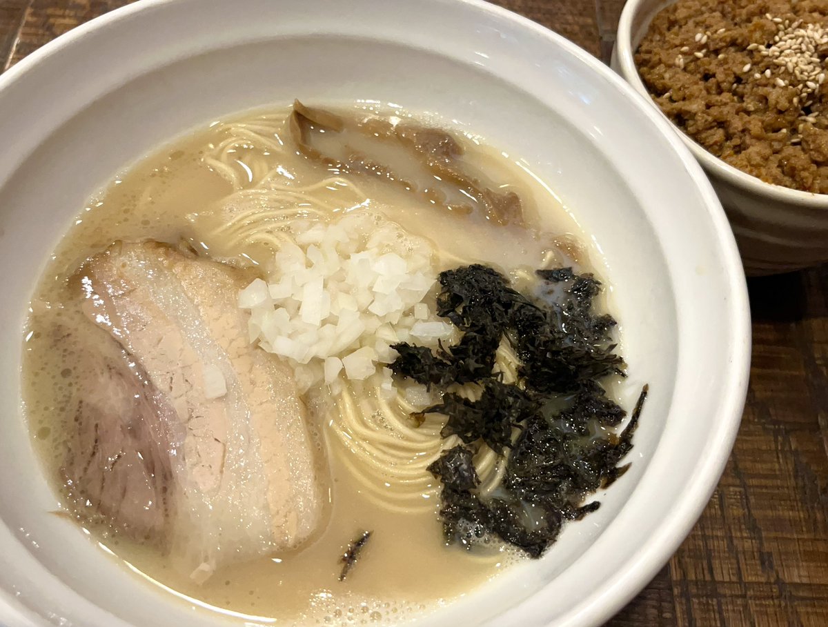 dk_fishing's tweet photo. 純鯛蕎麦🐟
超濃密真鯛100%スープ🍜

この後、ニンニク入れすぎてニンニクラーメンに変身🥸🥸 https://t.co/sUOT4dkf9u