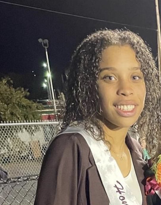 Congratulations to our own Olivia Hurd (Senior Representative), MaKayla Price (Junior Representative), and Jada Johnson (Sophomore Representative) for being nominated to the <a href="/WilliamByrdHigh/">William Byrd High</a> Homecoming Court! <a href="/ojhurd1/">olivia hurd</a> was chosen as Homecoming Queen! 👑 (photos: <a href="/WilliamByrdHigh/">William Byrd High</a>)