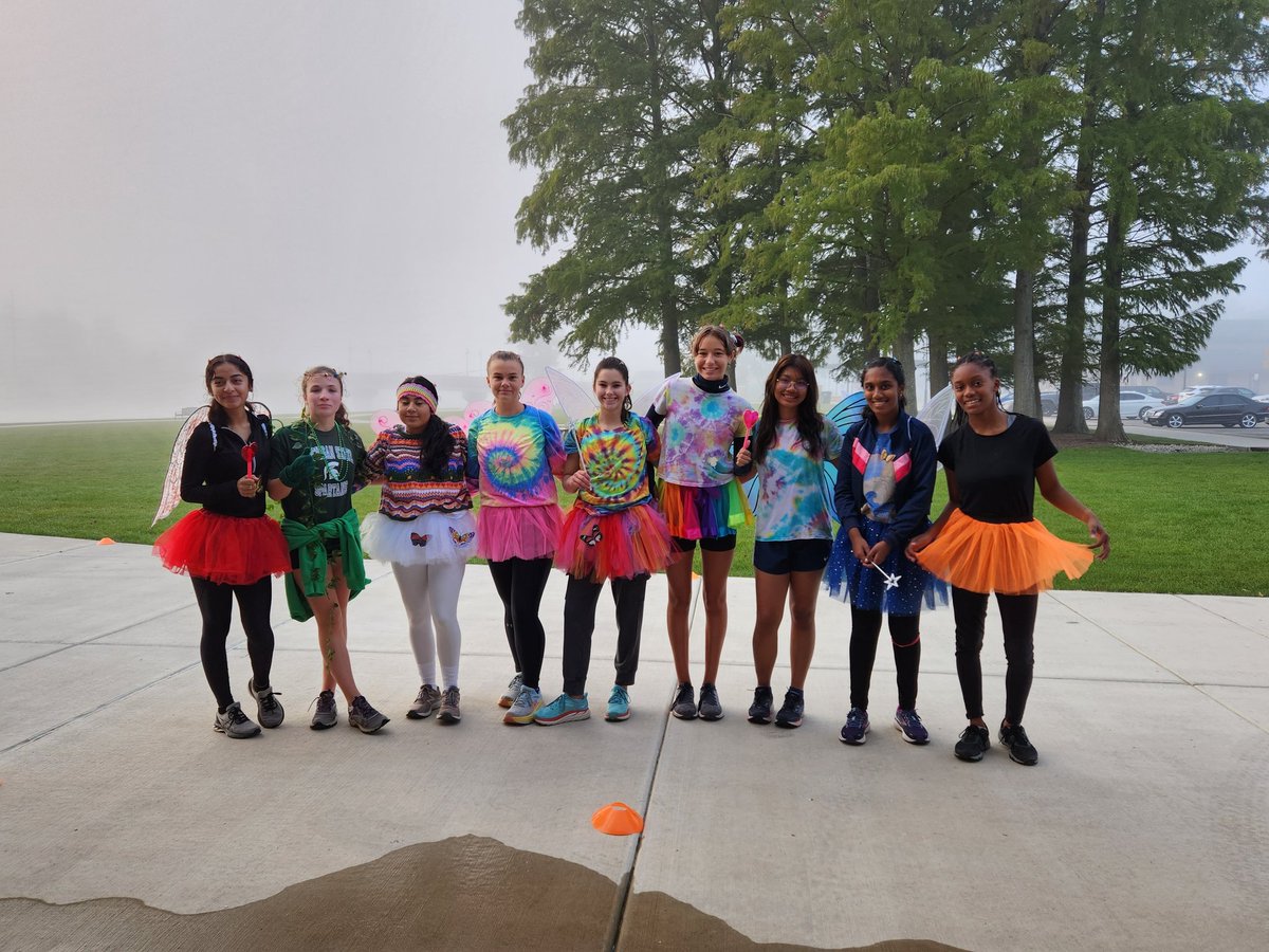 South Elgin HS Girls Cross Country tweet media