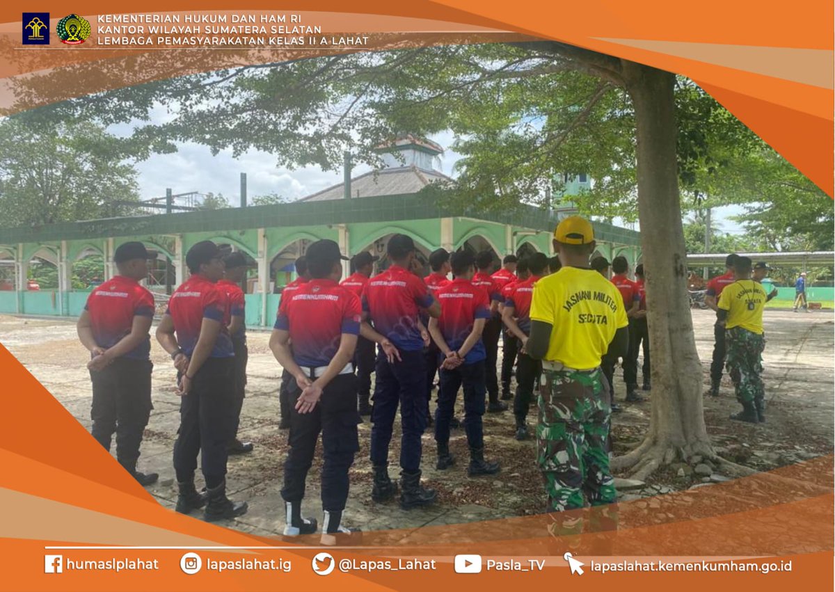 Lapas_Lahat's tweet photo. Lembaga Pemasyarakatan Lahat Kemenkumham Sumsel  melaksanakan kegiatan Pembinaan Fisik Mental dan Disiplin Pegawai bekerjasama dengan Secata Rindam II/Sriwijaya.13/10/2022
@Lapas_Lahat 
@BarutuSoetopo 
@Lapas_Lahat 
#LapasLahat
#SoetopoBerutu https://t.co/KiHVRNLvXr