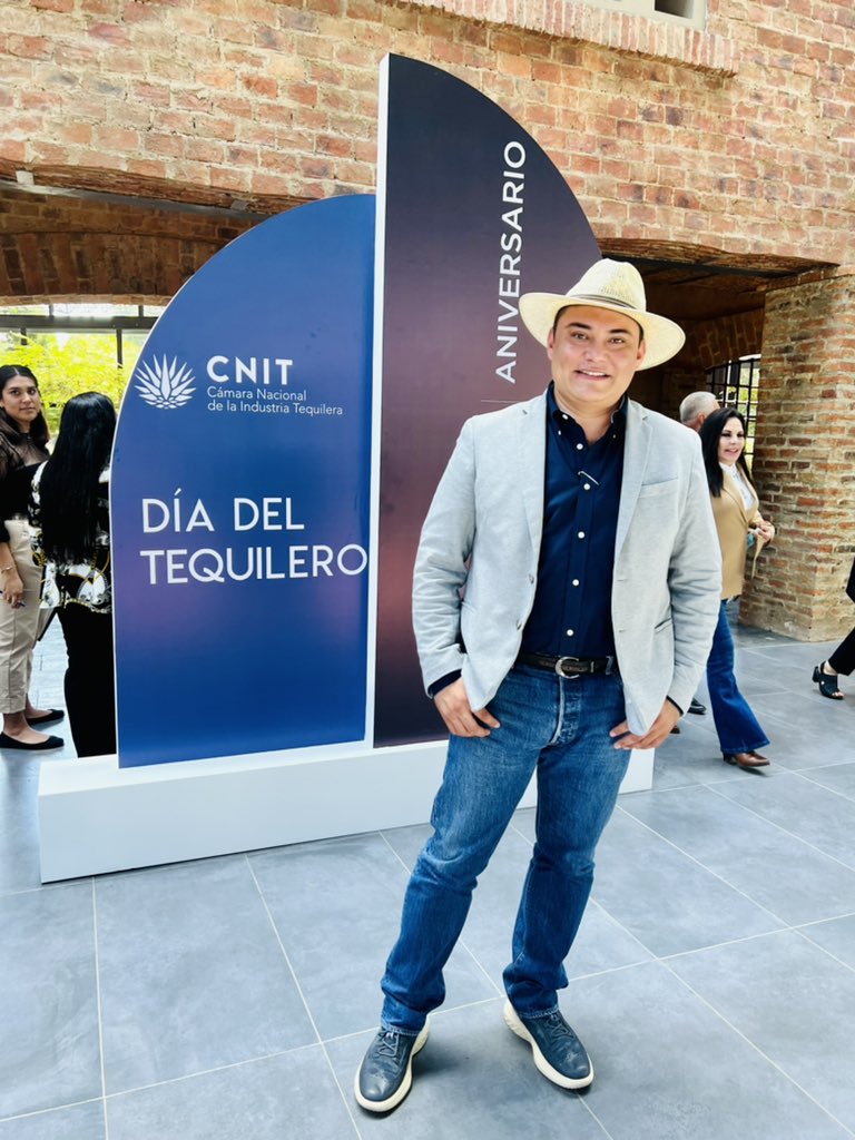 Hoy nos pusimos de fiesta toda la industria tequilera! Feliz día del tequilero, SALUD!