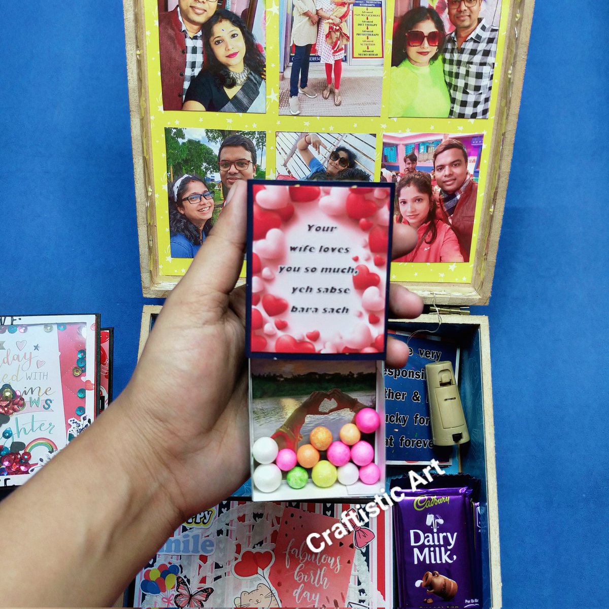 craftisticart's tweet image. Best Birthday Gift For Husband. Holds 60 photo's includes Mini Scrapbook, Pop up cube in a box, Chocolate, Match Box, Message frills, Envelope Card, light. Box size- 8"×8". Customization available. Order before 30 days. Video Link: youtu.be/RvN9CZXlfmI#Cr… #mdfbox #hamperbox #gift