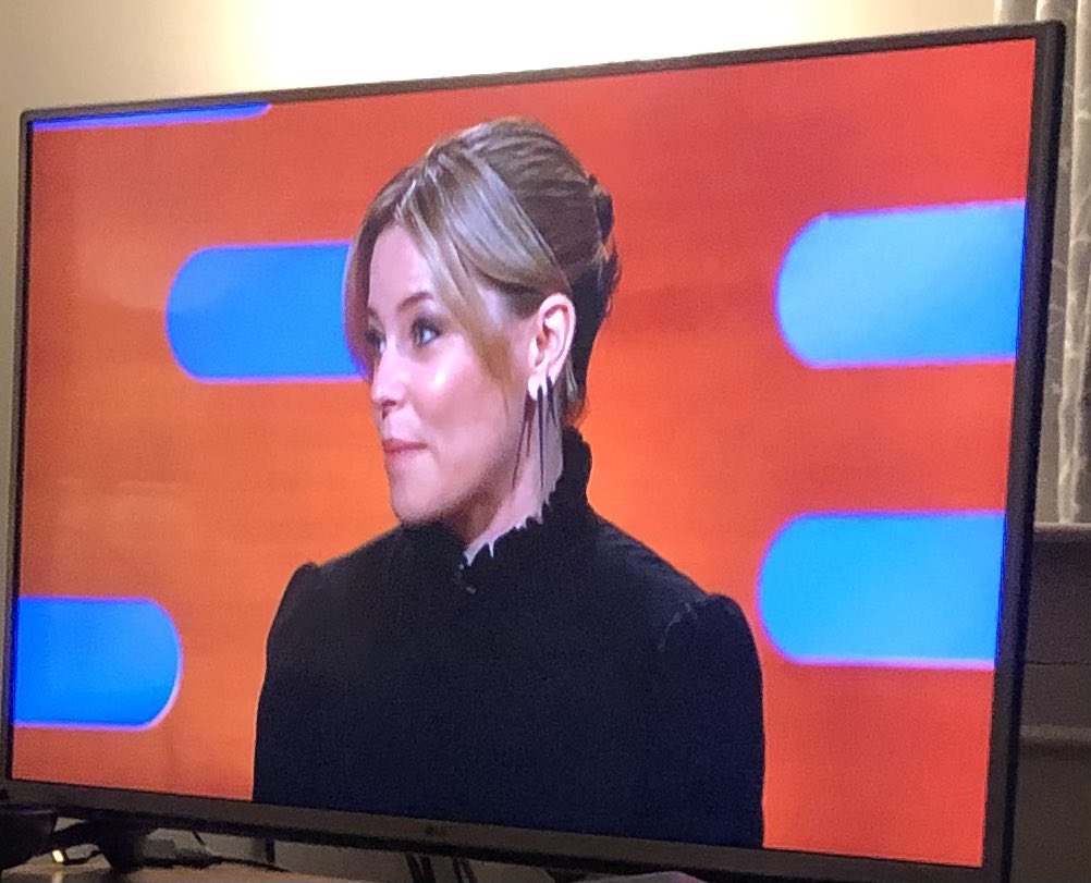 Elizabeth Banks brilliant on Graham Norton “the way to reduced abortions is better sex education. Girls need to know how to have safe sex and learn that sex can be fun. And learn how to protect themselves”. #GrahamNortonShow #SRE #PSHE