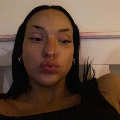 martharubylee's tweet photo. #NewProfilePic new hair eeee https://t.co/g6ZYLyKNHM