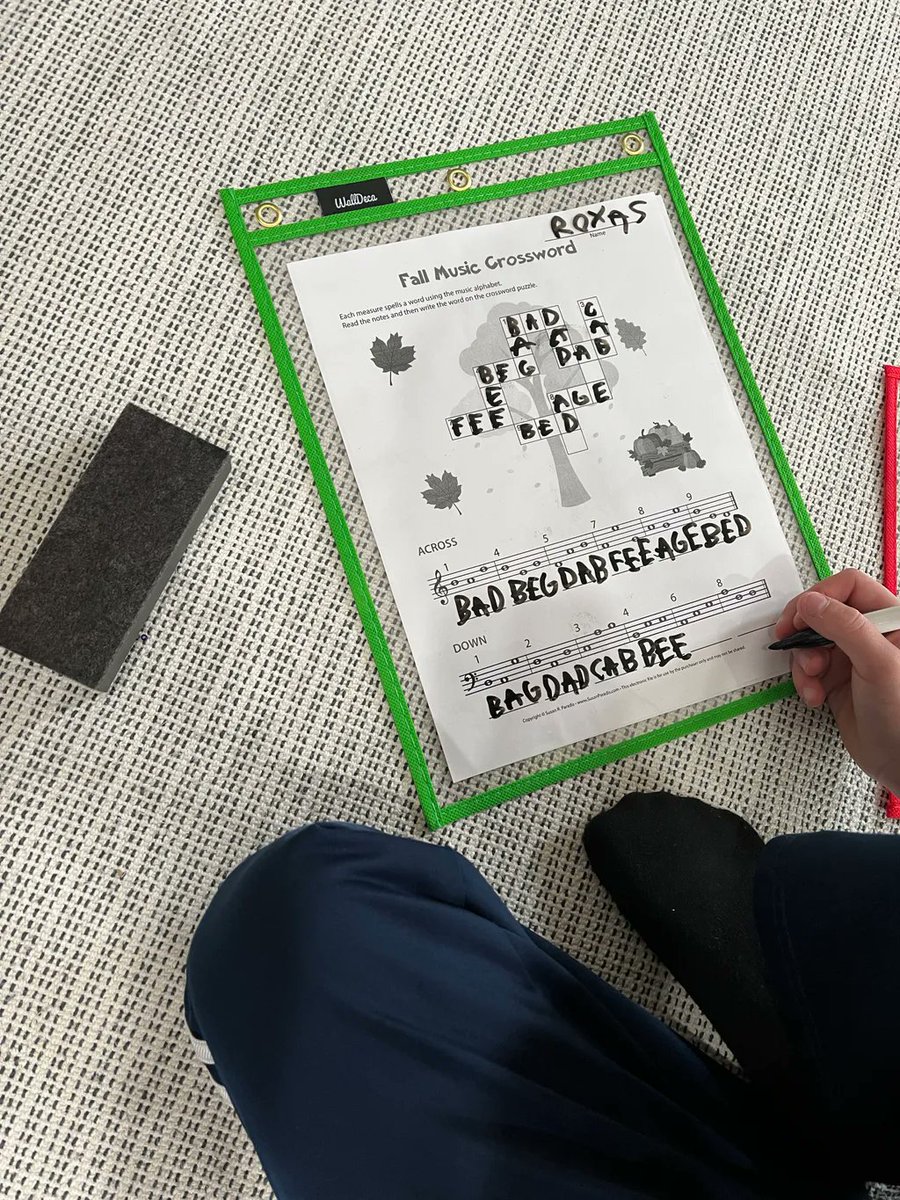 musichalice's tweet photo. Fall activities in the Studio! 🍁🍁🍁🍁🍁
#pianofun #musicstudio #musicnotes #learningmusic #musicactivities #learningmusic https://t.co/zLWPsK5A1y