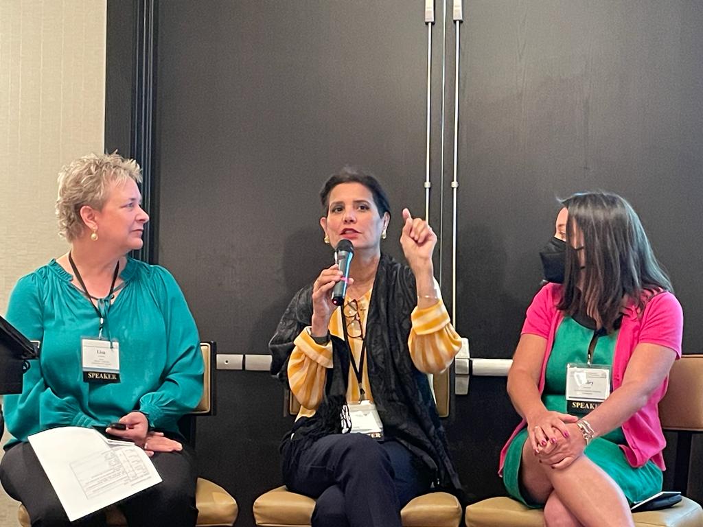 Comunalia's tweet photo. 🔰 Hemos tenido una semana intensa y con muchos aprendizajes en la Conferencia Nacional Anual 2022 para el Crecimiento de las Fundaciones Comunitarias en Kansas 

#FilantropíaComunitaria #FundacionesComunitarias #DesarrolloSostenible #communityfoundation #growingCFsConf https://t.co/f0D0NuPqtG