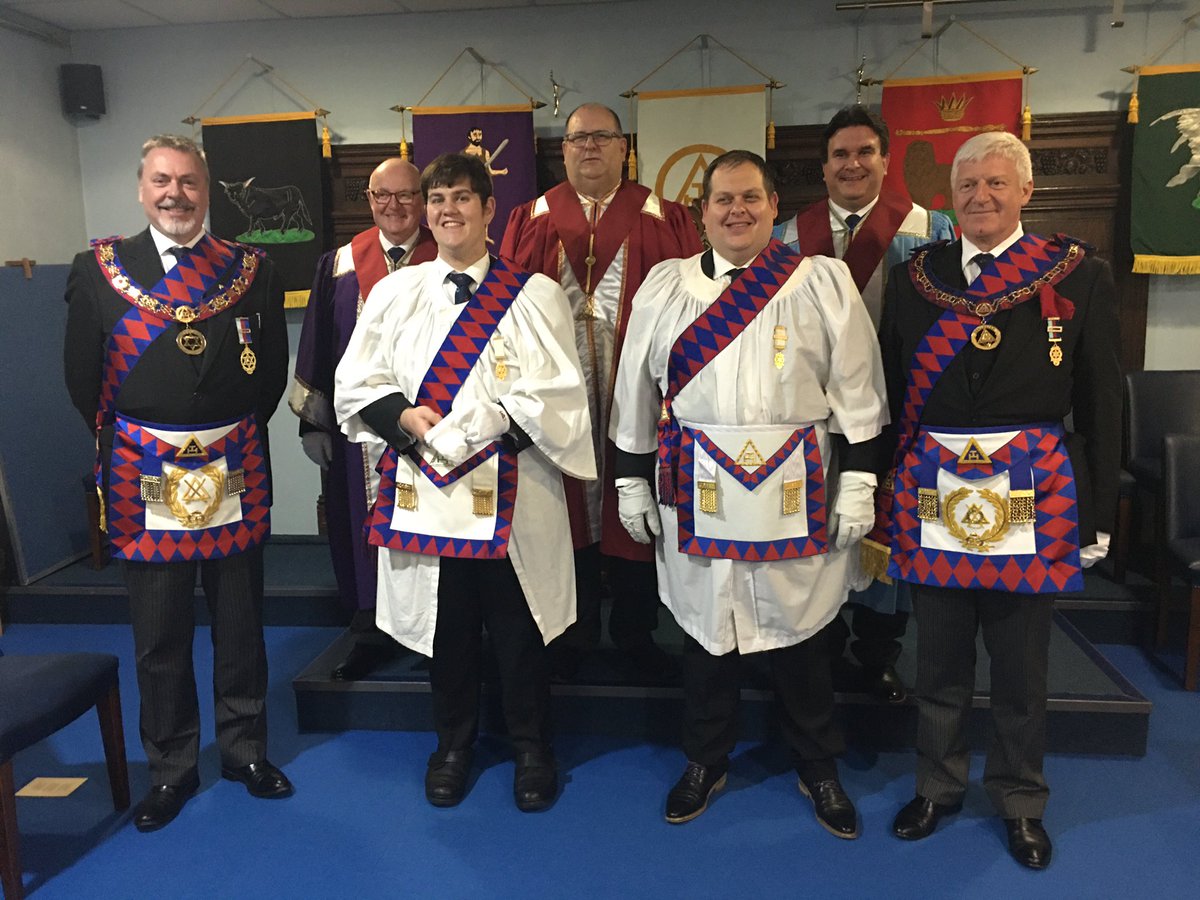 BerksPGC's tweet photo. A very special occasion for The Old Sunning Chapter. A double Exaltation with both candidates being Exalted by their Fathers. A beautiful and highly emotional ceremony. A great time was had by all. @GrandChapter https://t.co/tAA4ORM7jd