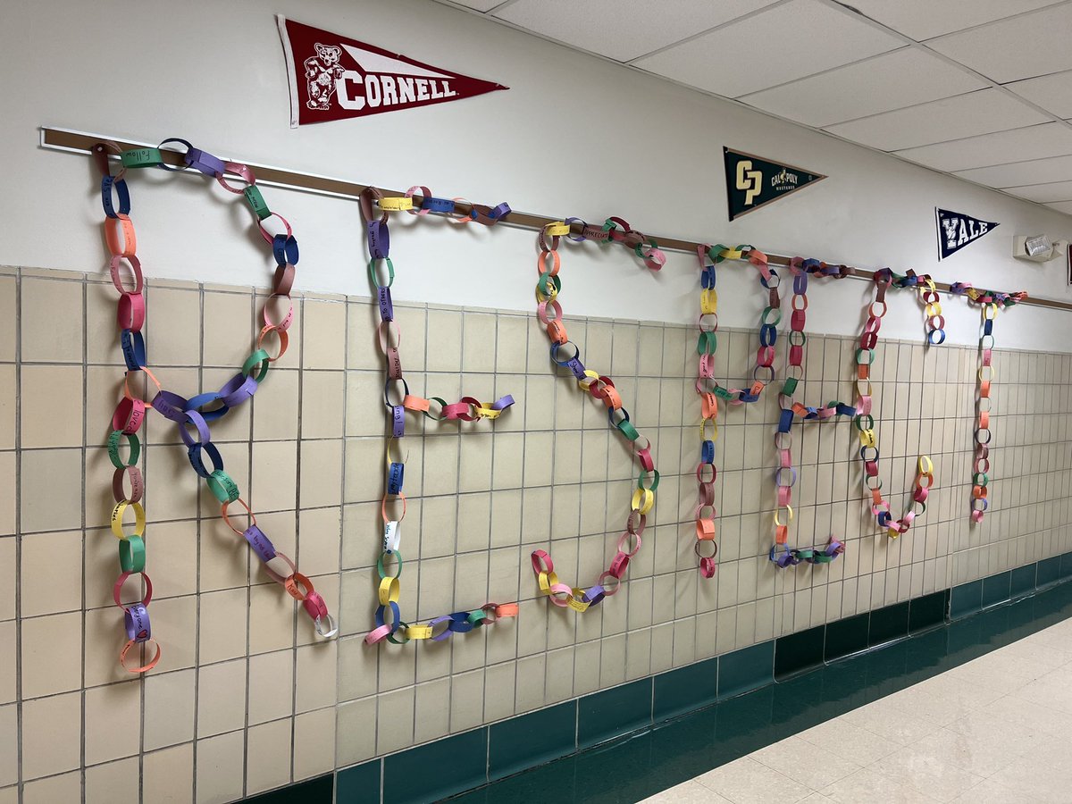 RBMSCounselors's tweet photo. Today, RBMS proudly displayed students’ examples of how they can show RESPECT! #CharacterEducation #BestSelf @rbmsROCKETS https://t.co/eIQ7xpx23o