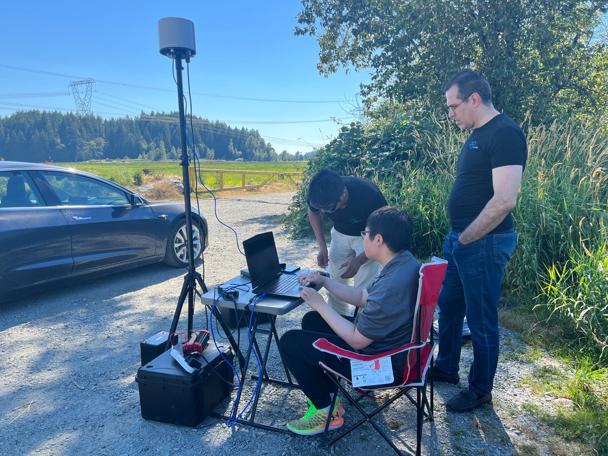 BluvecTech's tweet image. It's a great day for a field test for #BluSensor A2000!
Detection range: 5km
Weight: 3kg
IP65
Power Consumption > 35W
#Passive #fastdetection
#cybersecurity #antidrone #dronethreats #tech #defence #security #research #drones #airspacesecurity #cuas #airspacesecurity