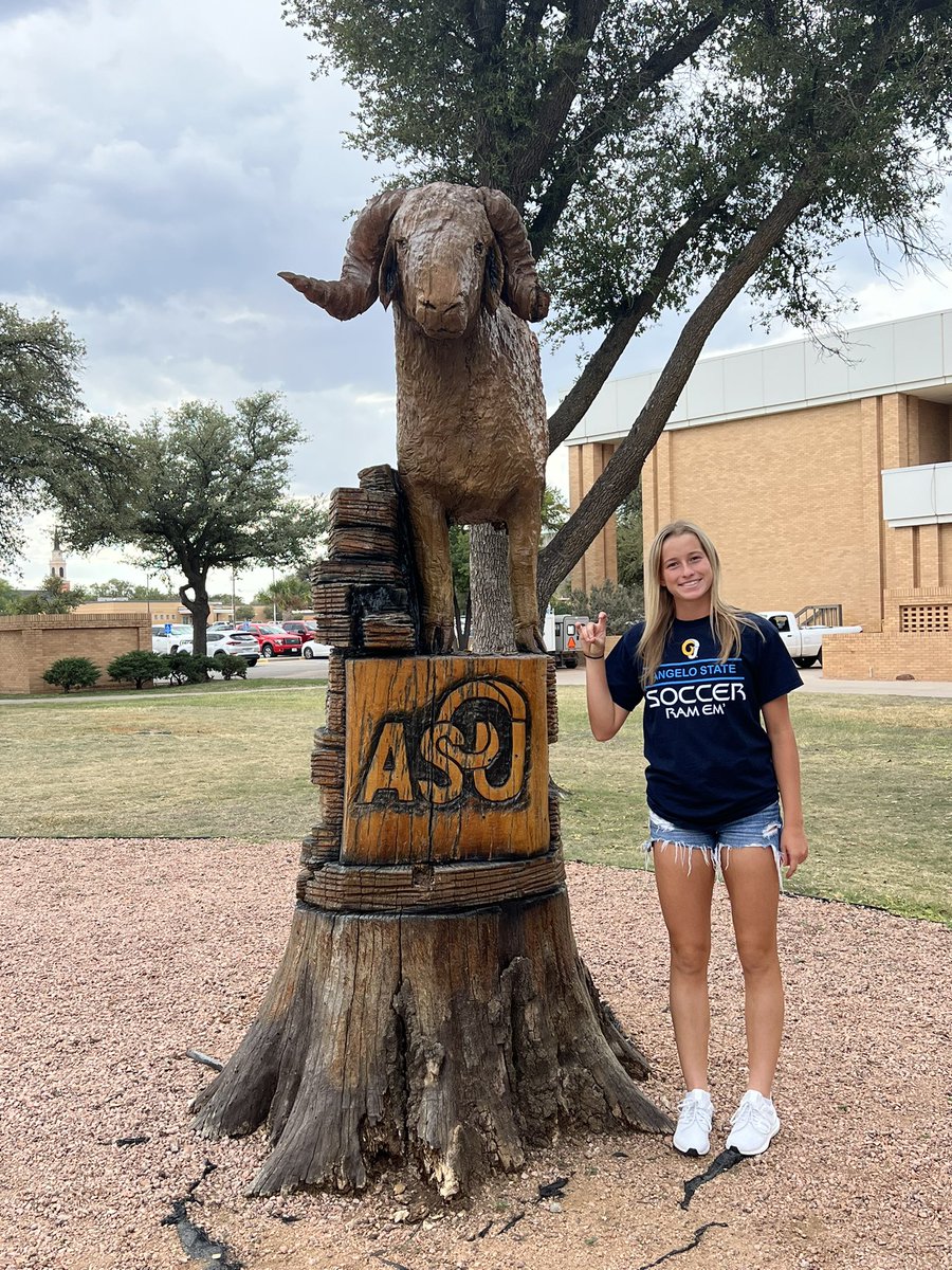 Wrilyn Shippey tweet media