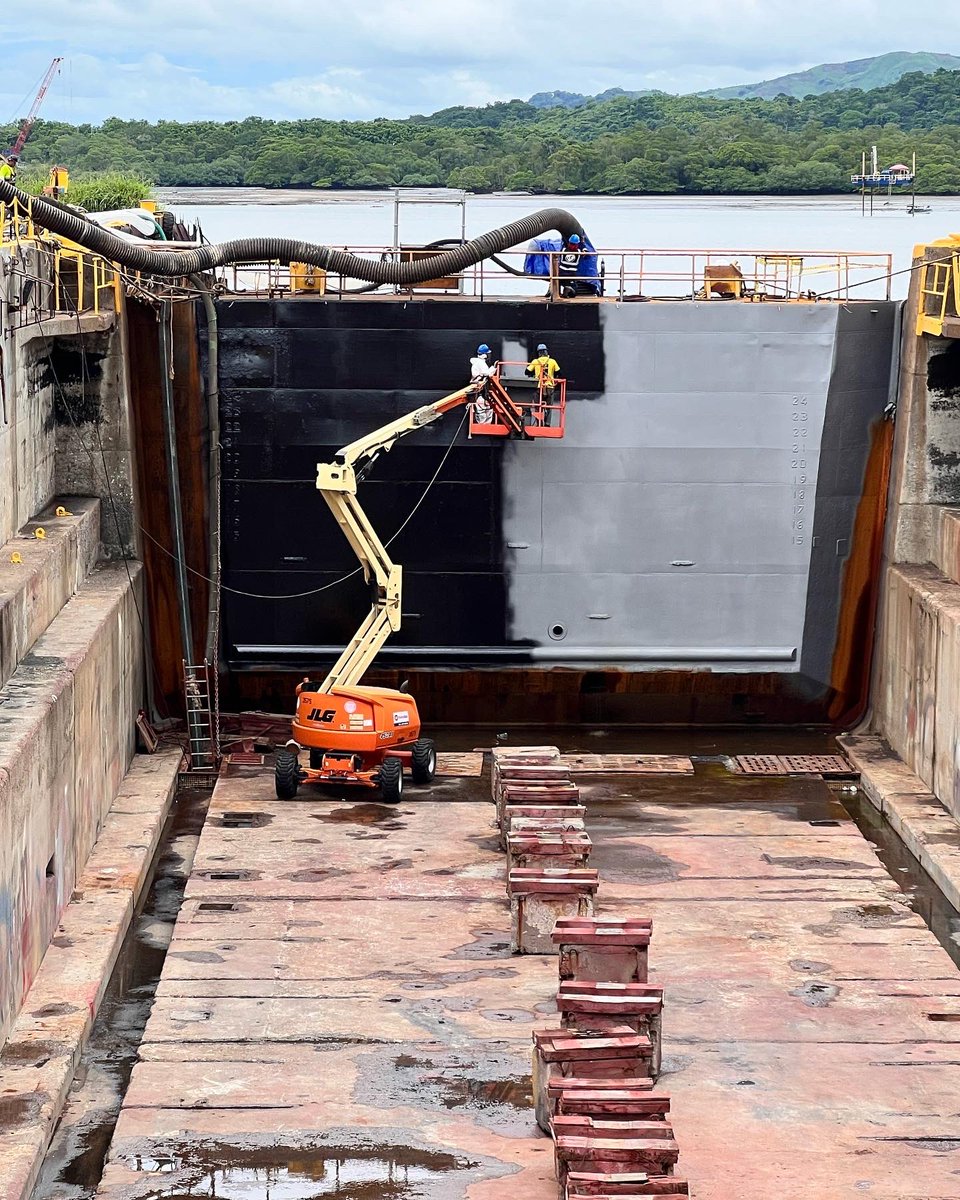 MarineMetalCo's tweet photo. Recientemente participamos en la rehabilitación de los caisson de los diques 2 y 3 y las compuertas del dique 1 del Astillero del Puerto de Balboa (ASTIBAL). https://t.co/XJuOgLdB3D