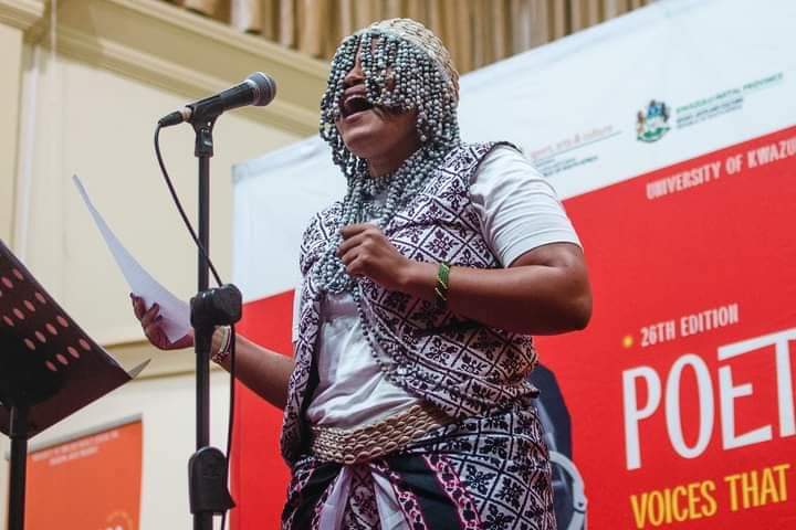 13 October 2022
Poetry Africa 2022
Spectrum of Consciousness

#poetryafrica2022
#Fossilsoul
 #gogowenkondlo
#poetrywins