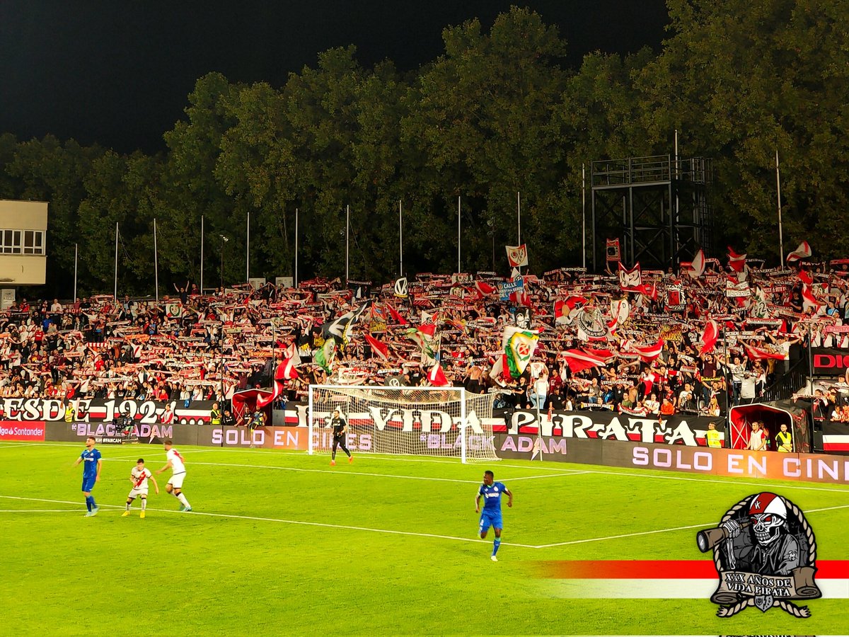 bukaneros92's tweet photo. Rayo, loca pasión. https://t.co/DZrEdtLqr5