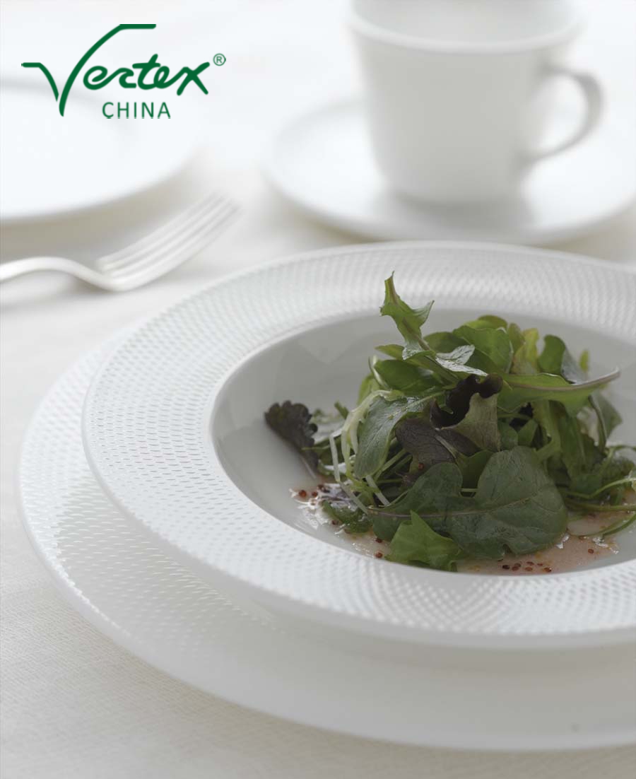 Based on Rubicon’s super white body and amazing strength due to its magnesium, Rubicon Twilight shines with its subtle rim embossing. It features all the items needed for banqueting use and when used with Rubicon’s undecorated accessories, Twilight is ideal for all applications.