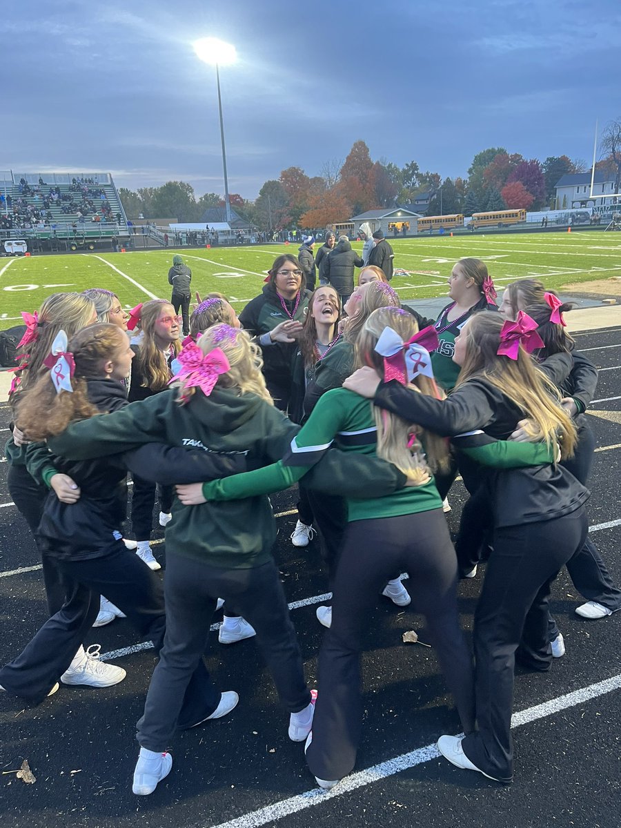 OhsVarsity's tweet photo. It’s game time! 💚 Let’s go!!! @OlivetSports #EagleNationPride https://t.co/0FEOz5BUwO