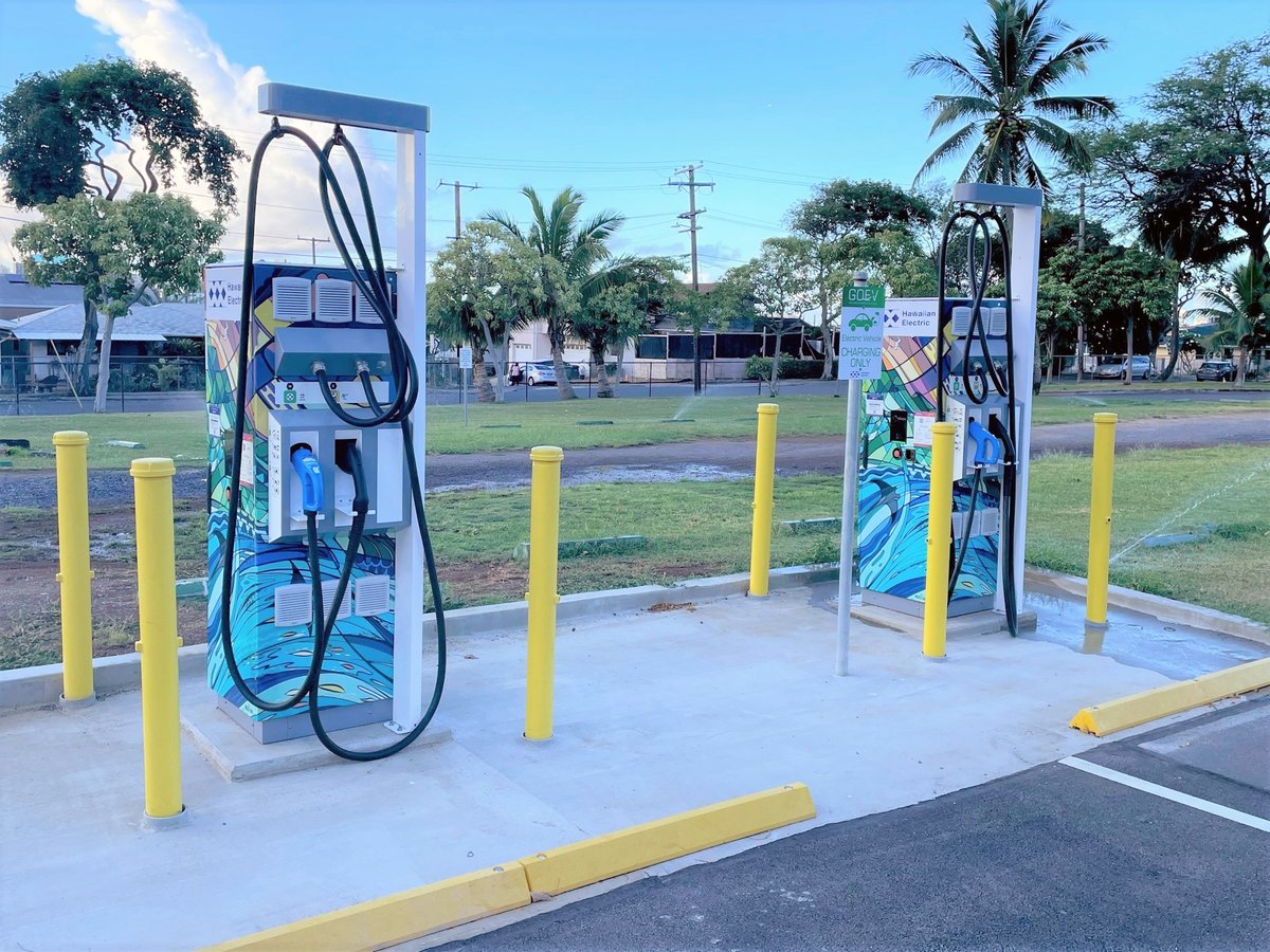 HwnElectric's tweet photo. Try our new EV fast charger at the @bishopmuseum! We have two more DC fast chargers that will be opening soon at other locations on Oahu. Learn more at https://t.co/cRcsAX44LB. @DriveElectricHI https://t.co/SCQkuXrNRv