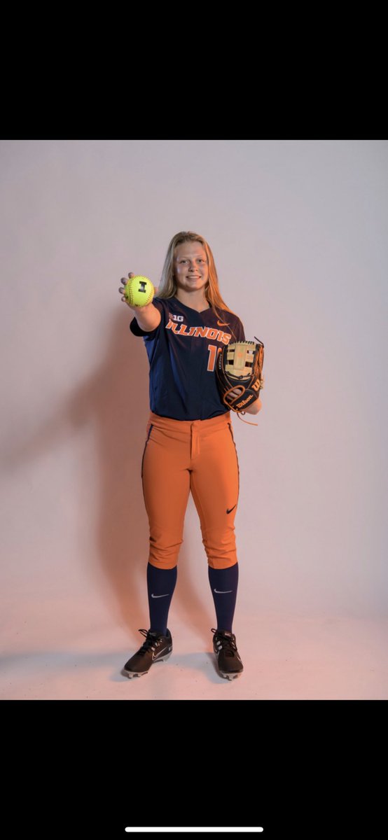 ellie_haggard7's tweet photo. B1G Dreams Do Come True! COMMITTED - University of Illinois Softball! I-L-L 🧡💙 
#illini | #HTTO | #famILLy  

@TyraPerry13 @Ltrout07 @Vanntastic8  @m_rodriguezzz_ @rachelhouck @IlliniSB @IllinoisStars @BBCHSsball @JenGrim_20 @ExtraInningSB @IHartFastpitch @Los_Stuff @TDJsports https://t.co/UJ6vk9k2st