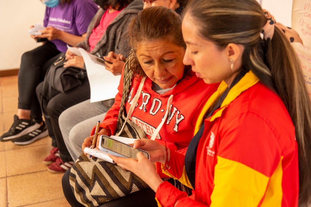 AngelaMMorenoT's tweet image. #EngativáNoSeDetiene priorizando las mejores propuestas para la comunidad.

Al día de hoy tenemos registrados 9.057 votos superando nuestra meta del año 2021👏🏻✊🏼. Aún tenemos 17 días para elegir cómo se invertirá parte del presupuesto local, tu voto cuenta 🗳