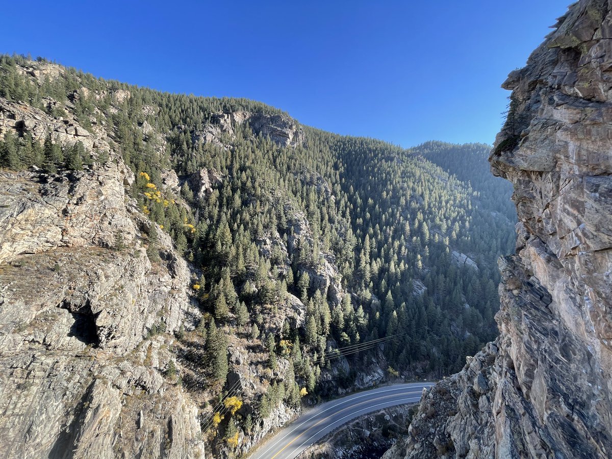 playingwithdata's tweet image. #GSA2022 you were TOO GOOD! Old friends, new friends, inspiring talks. Lost track of how many people I met in person for the first time after collaborating online for 2 years. Can&apos;t wait till Pittsburgh 2023!

@geosociety