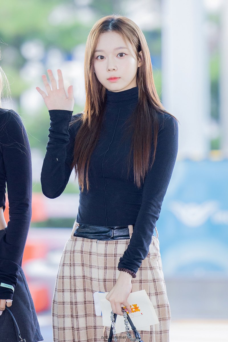 is_not_summer's tweet photo. 221013 #aespa #WINTER #에스파 #윈터 https://t.co/NFyky2YCps