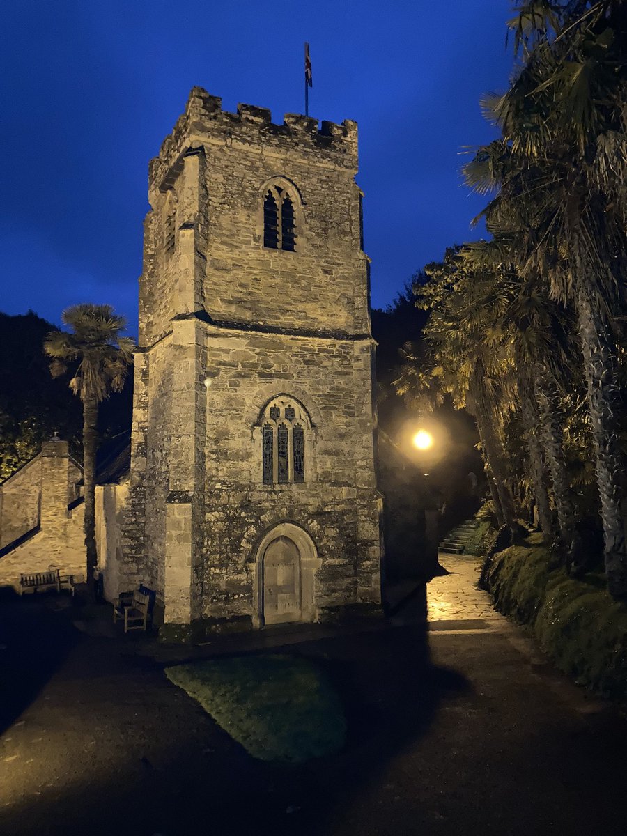 Magical evening hearing <a href="/TruroCathChoir/">Truro Cathedral Choir</a> perform at #StJustInRoselandChurch #Cornwall