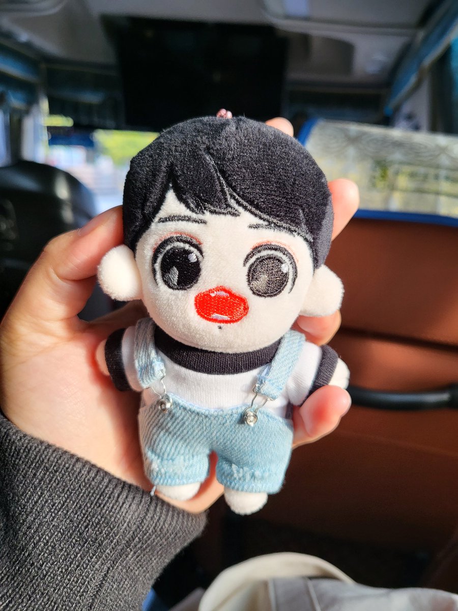 muumuul's tweet photo. 부산 출바아이ㅏㄹ🏃🏻‍♀️🏃🏻‍♂️ https://t.co/uhMEQCIS75