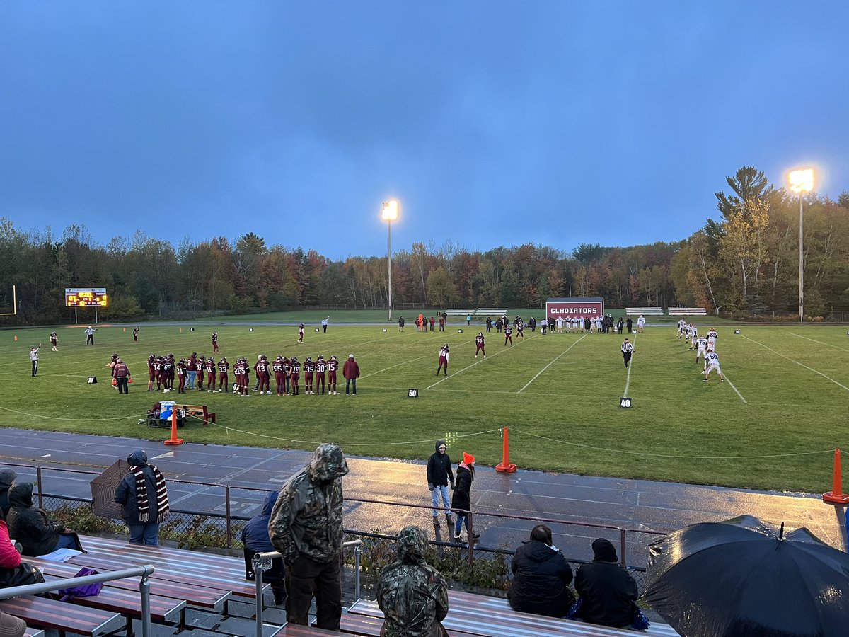 Y101WUPY's tweet photo. Kickoff in Ontonagon! The Glads will entertain North Dickinson for some week 8 action. Listen live at https://t.co/OeFzfsVX4P or https://t.co/wratBCkq5W!

#MHSAA #UPSSA https://t.co/gtwee2J1kY
