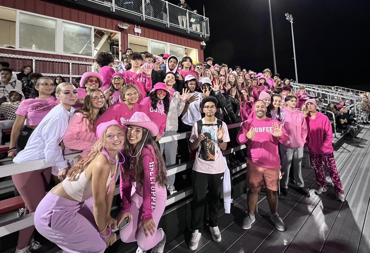 DurfeeSixthMan's tweet photo. In October we wear PINK! Let’s go Durfee!!! https://t.co/KQ6pOn3naf