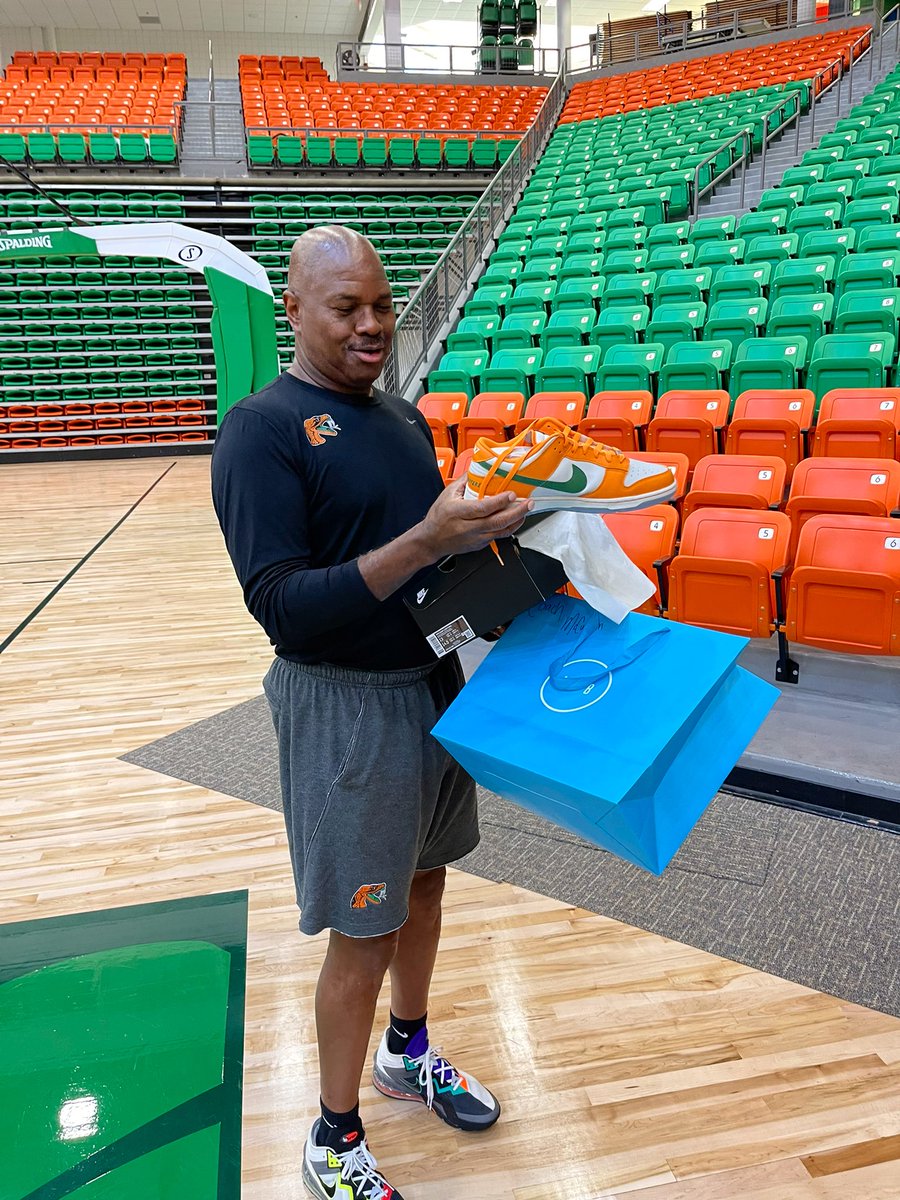 Robert McCullum tweet media